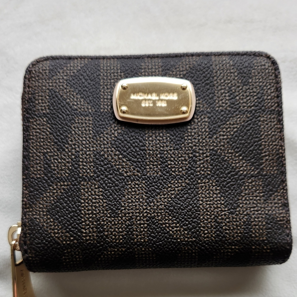 Michael Kors wallet